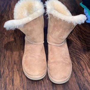 Bailey button ugg boots